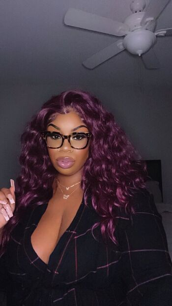 Leaked Ilooklikebaae private photo viral onlyfans