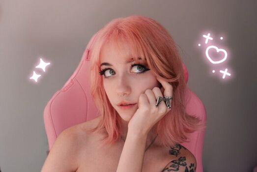 Leaked Iluvmeww private photo viral onlyfans