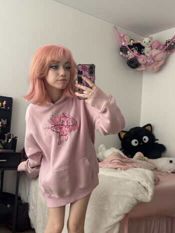 Leaked Iluvmeww private photo viral onlyfans