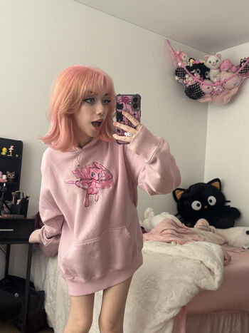 Leaked Iluvmeww private photo viral onlyfans