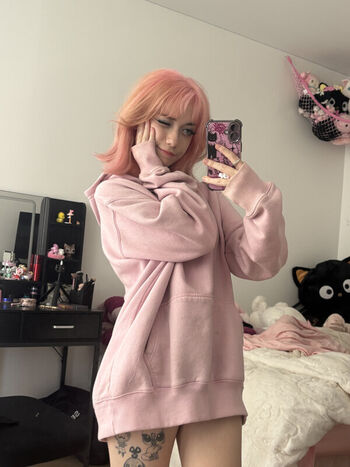 Leaked Iluvmeww private photo viral onlyfans