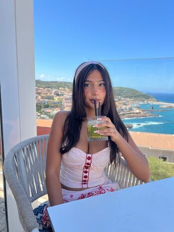 Leaked Imanimalikaa page private photo viral onlyfans