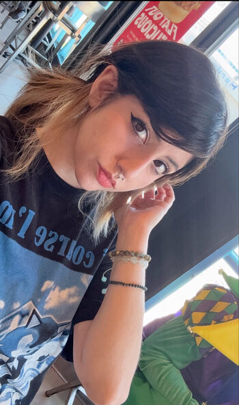 Leaked Impossiblyeve private photo viral onlyfans
