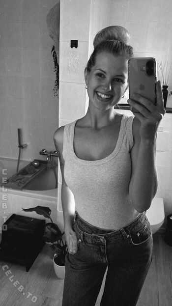 inaacoladaa