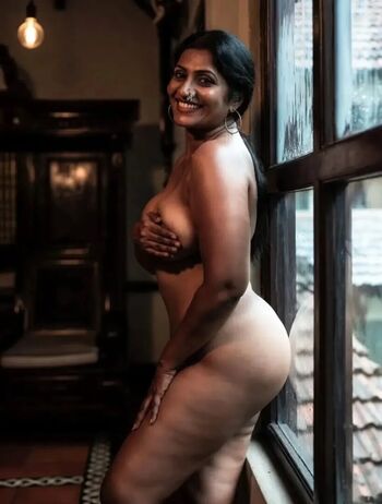 Leaked Indian girl private photo viral onlyfans