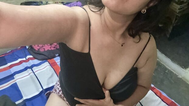 Leaked Indian naughty stuff private photo viral onlyfans