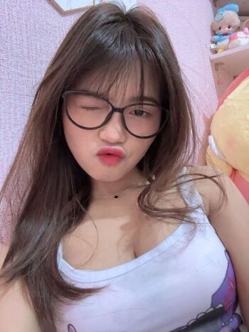 Leaked Indonesian girls  page private photo viral onlyfans