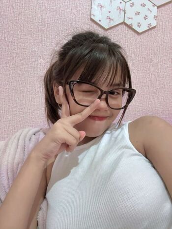 Leaked Indonesian girls  page private photo viral onlyfans