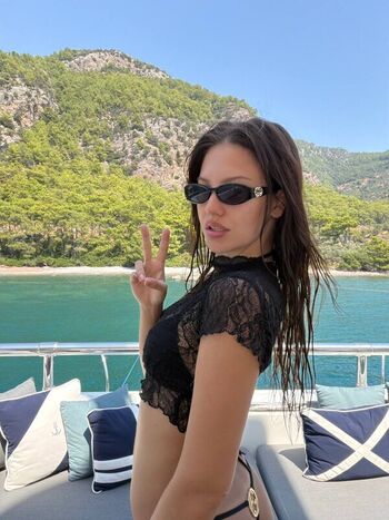 Leaked Influesii private photo viral onlyfans