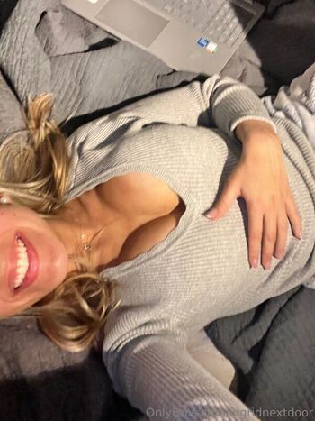 ingridnextdoor