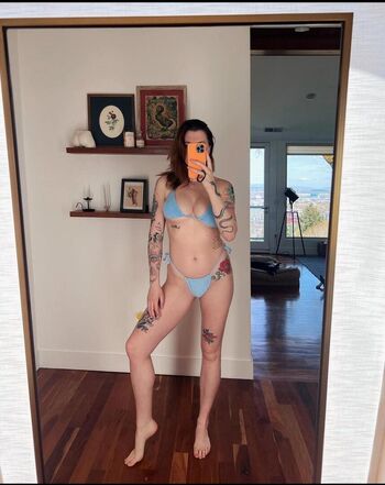 Ireland Baldwin