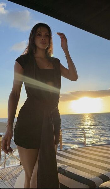 Leaked Iris mittenaere  page private photo viral onlyfans