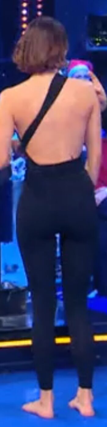 Leaked Iris mittenaere private photo viral onlyfans