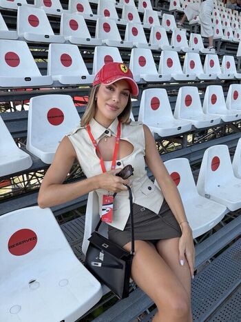 Leaked Iris mittenaere private photo viral onlyfans