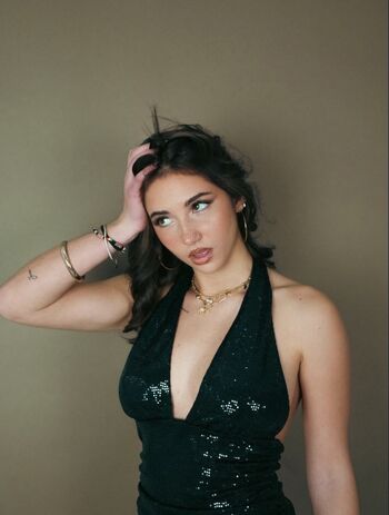 Leaked Iris vallarani private photo viral onlyfans