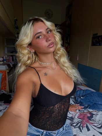 Leaked Iris vallaranii private photo viral onlyfans
