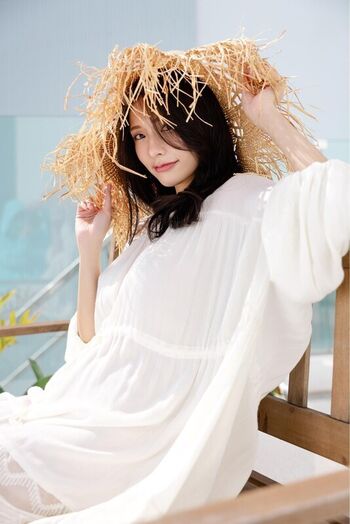 Leaked Iris xiao page private photo viral onlyfans