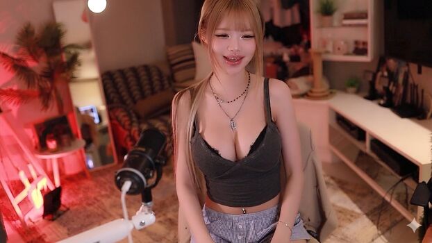 Leaked Irissiri page private photo viral onlyfans