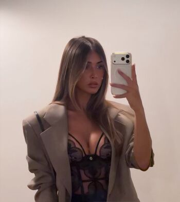 Leaked Isabeau private photo viral onlyfans