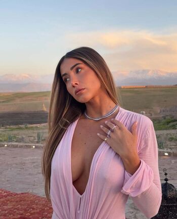 Leaked Isabeau private photo viral onlyfans