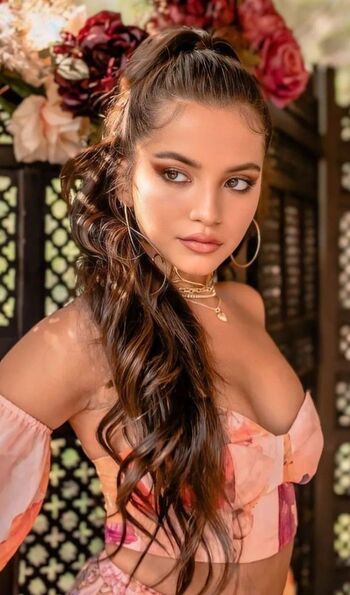Isabela Merced