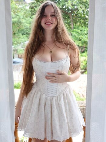 Leaked Isabella ardley private photo viral onlyfans