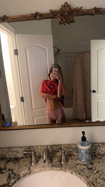 Leaked Isabella baylee private photo viral onlyfans