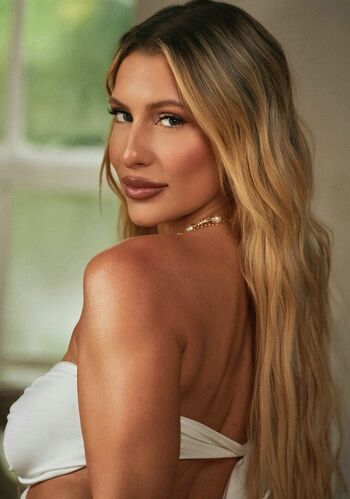 Leaked Isabella valenti private photo viral onlyfans