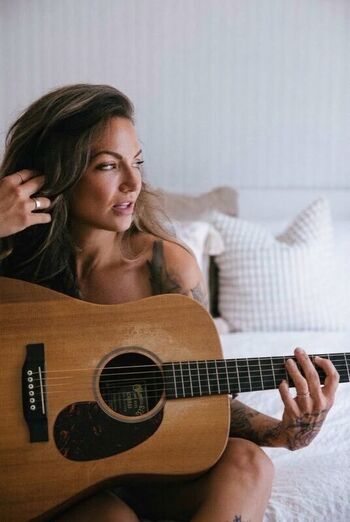 Leaked Isabelle desjardins private photo viral onlyfans