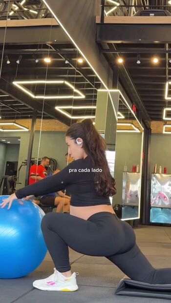 Isadora Abrahao