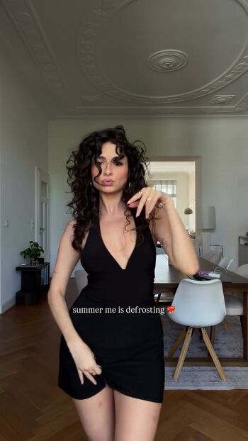 Leaked Ischtar isik page private photo viral onlyfans