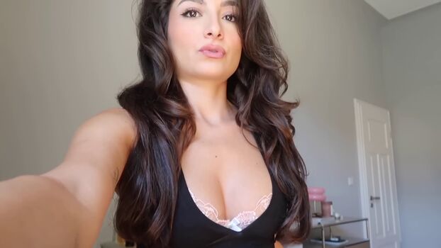 Leaked Ischtar isik page private photo viral onlyfans
