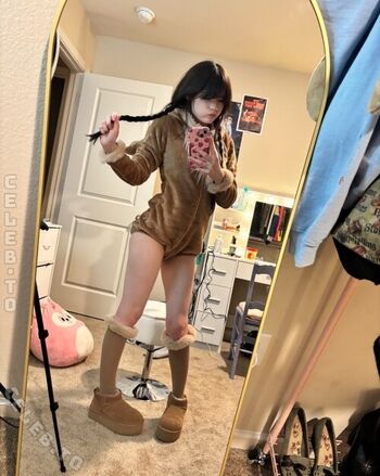 Leaked Isizzly page private photo viral onlyfans