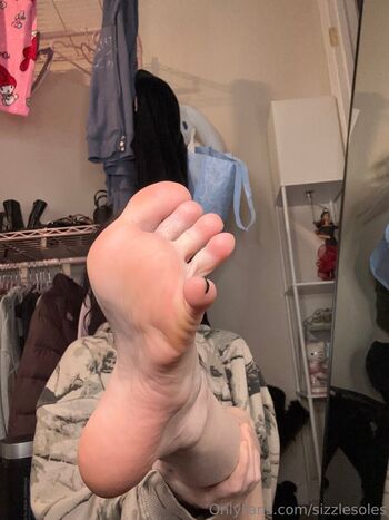 Leaked Isizzly page private photo viral onlyfans