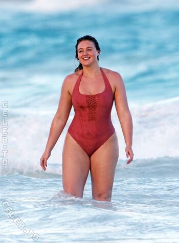 Iskra Lawrence