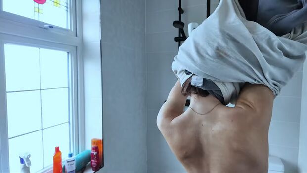 Leaked Isobel burwood page private photo viral onlyfans