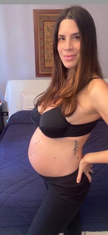 Leaked Italian girls page private photo viral onlyfans