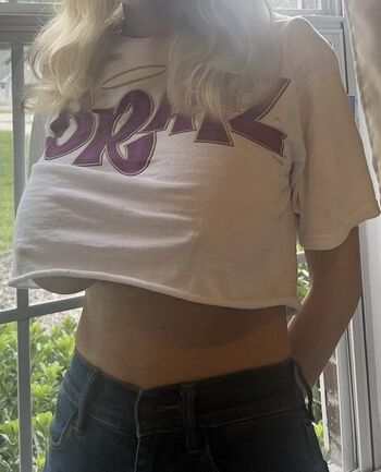 Leaked Itsbumblebea private photo viral onlyfans