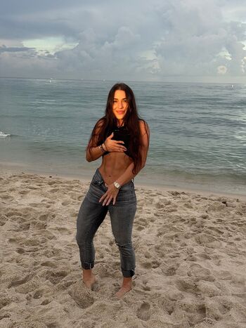 Leaked Itscarolinamarie page private photo viral onlyfans