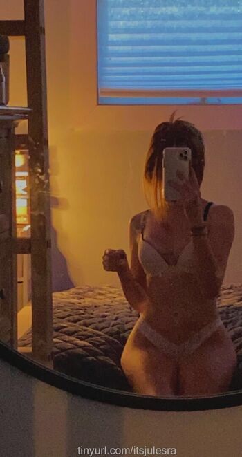 Leaked Itsjulesra page private photo viral onlyfans
