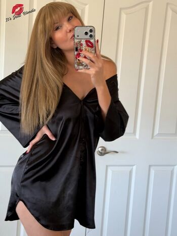 Leaked Itsjustblondie  page private photo viral onlyfans