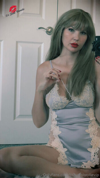 ItsJustblondie