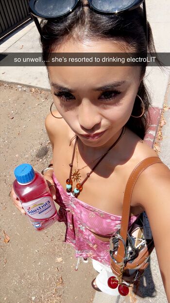 Leaked Itslaaurr private photo viral onlyfans