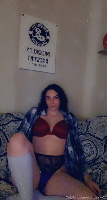 itsyagirlsky