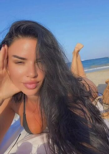 Ivana Knoll