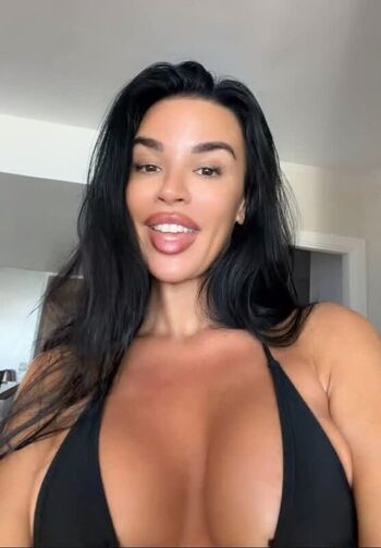 Ivana Knoll