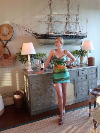 Leaked Ivanka trump private photo viral onlyfans