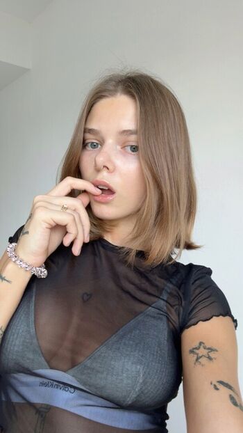 Leaked Ivasimmetria page private photo viral onlyfans