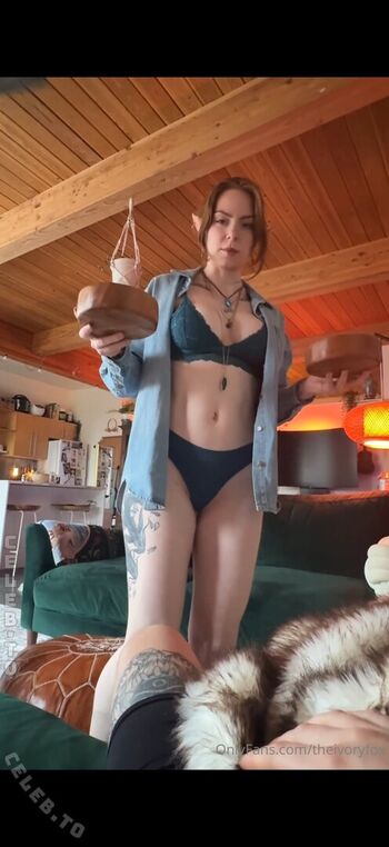 Leaked Ivory fox private photo viral onlyfans