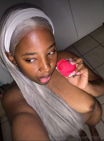Ivyafterdark